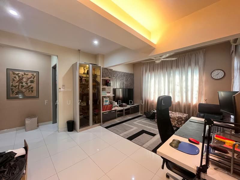 Rumah Berkembar untuk Dijual di D'Kayangan (Shah Alam) - Fauzi Abdullah - Living Room - PropertyGuru.com.my