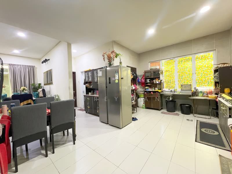 Rumah Berkembar untuk Dijual di Taman Vista Hill (Cheras) - Jeffrey Pang - Kitchen - PropertyGuru.com.my