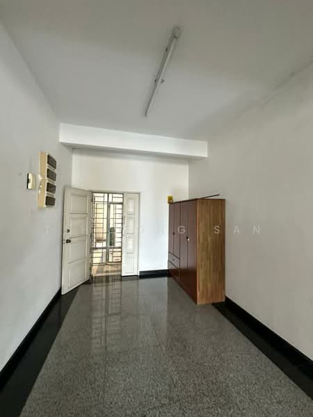 Kondominium untuk Dijual di BBK Condominium - Teh Yong San - Entrance - PropertyGuru.com.my