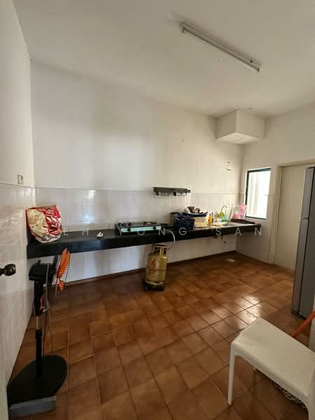 Kondominium untuk Dijual di BBK Condominium - Teh Yong San - Kitchen - PropertyGuru.com.my