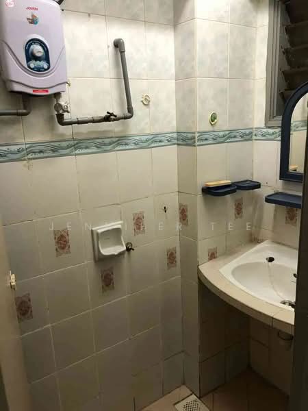 Pangsapuri untuk Dijual di Aman Dua - Jennifer Tee - Bathroom - PropertyGuru.com.my