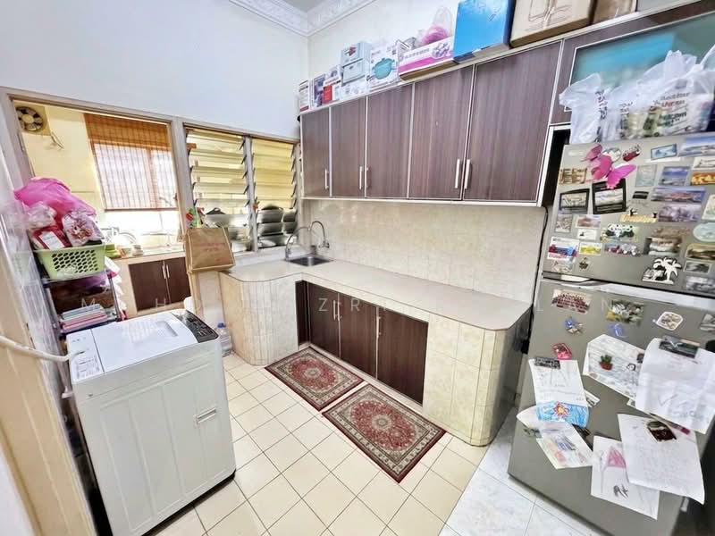 2-storey Terraced House for Sale in Taman Impian Putra (Bangi) - Mohd Nazri Roslan - Kitchen - PropertyGuru.com.my