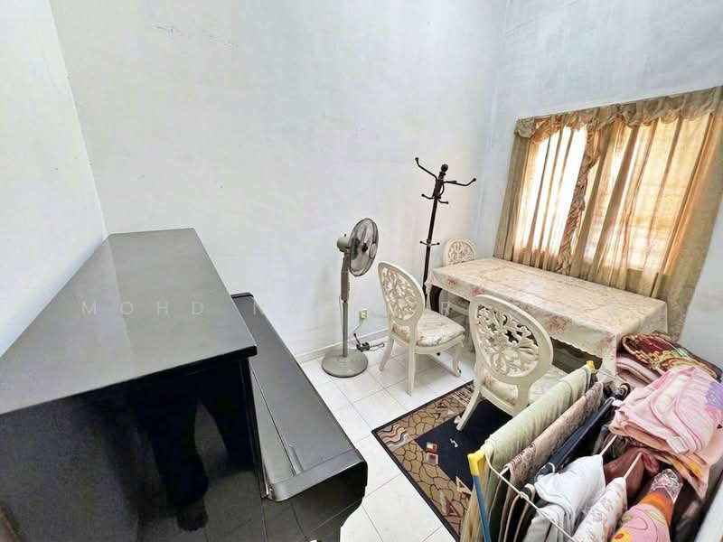 2-storey Terraced House for Sale in Taman Impian Putra (Bangi) - Mohd Nazri Roslan - Dining Room - PropertyGuru.com.my