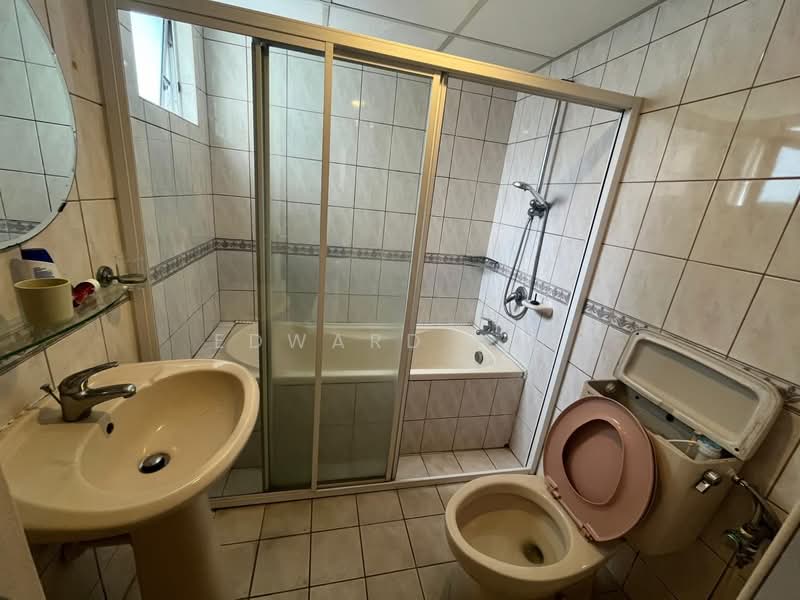 Kondominium untuk Dijual di Mont Kiara Bayu - Edward Yap - Bathroom - PropertyGuru.com.my