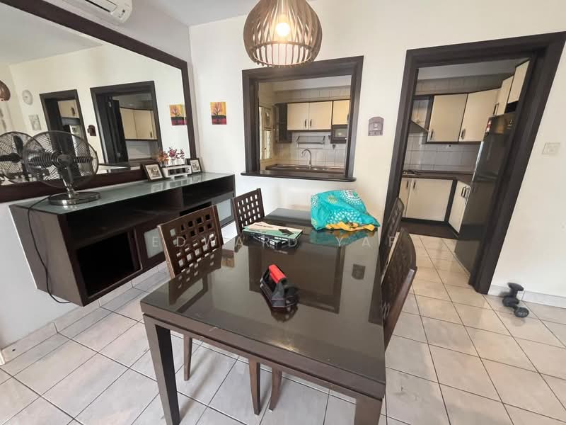 Kondominium untuk Dijual di Mont Kiara Bayu - Edward Yap - Dining Room - PropertyGuru.com.my