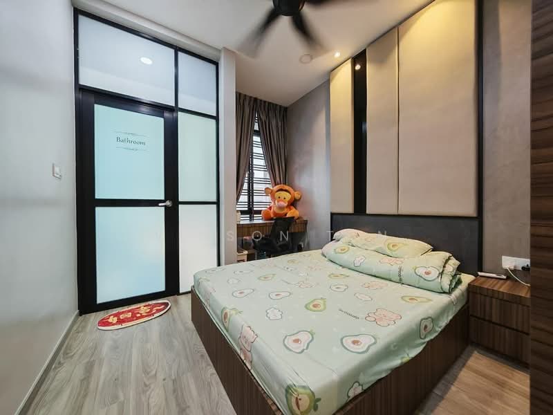 Rumah Teres 2 Tingkat untuk Dijual di Bandar Seri Alam (Masai) - Winson Tan - Bedroom - PropertyGuru.com.my