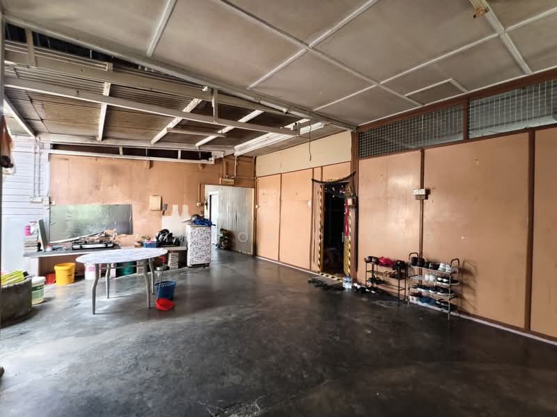 Bungalow for Sale in Kampung Ayer Putih (Pekan Nanas) - Johnson Chong - Interior - PropertyGuru.com.my