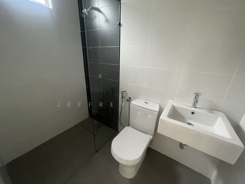 Semi-Detached House for Sale in Cheras (Selangor) - Jeffrey Pang - Bathroom - PropertyGuru.com.my