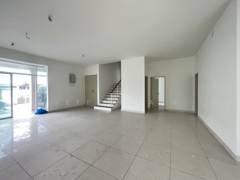 Semi-Detached House for Sale in Cheras (Selangor) - Jeffrey Pang - Living Room - PropertyGuru.com.my