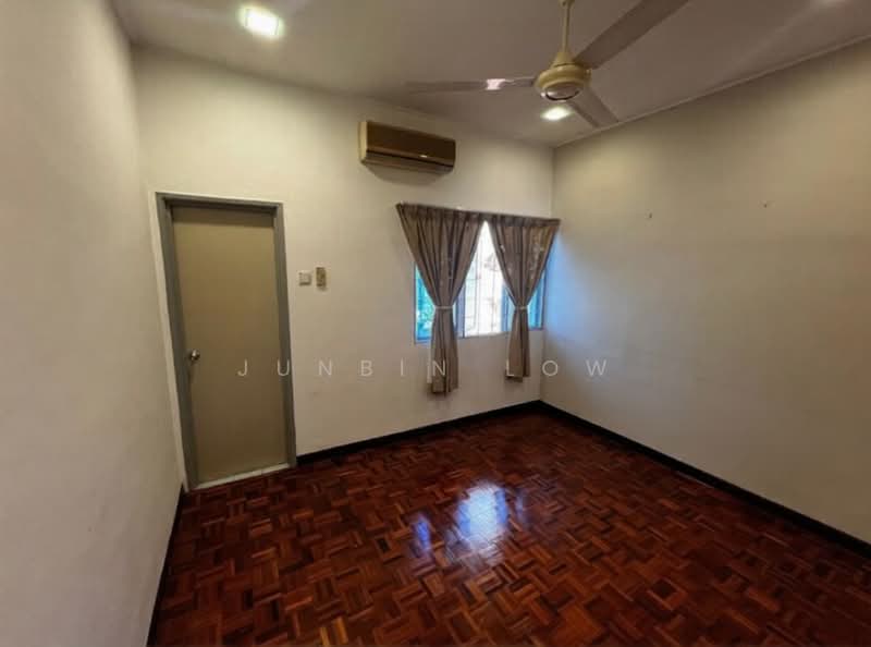 2-storey Terraced House for Sale in Bandar Kinrara Seksyen 5 (Bandar Kinrara) - Junbin Low - Interior - PropertyGuru.com.my