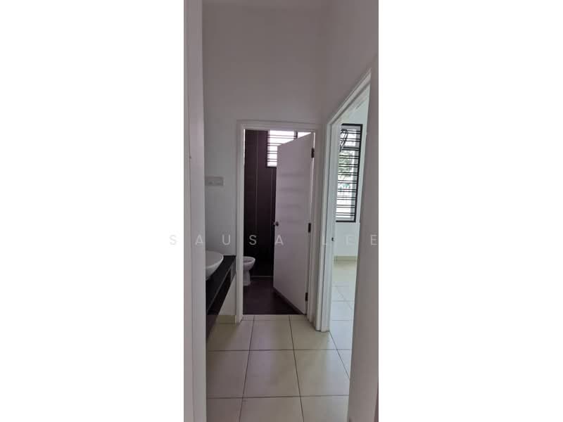 Rumah Teres 2 Tingkat untuk Dijual di Taman Seri Austin (Tebrau) - Sausa Lee - Bathroom - PropertyGuru.com.my