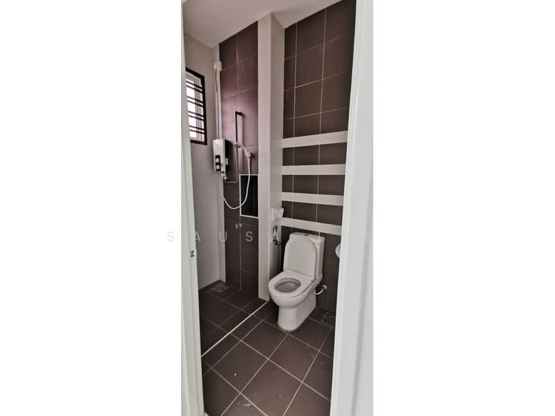 Rumah Teres 2 Tingkat untuk Dijual di Taman Seri Austin (Tebrau) - Sausa Lee - Bathroom - PropertyGuru.com.my