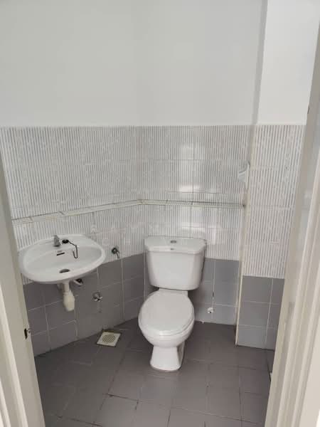 Condominium for Sale at Menara Menjalara - Raymond Chiang - Bathroom - PropertyGuru.com.my