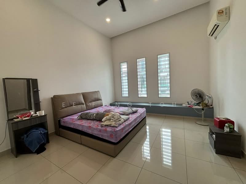 2-storey Terraced House for Sale in Taman Seri Austin (Tebrau) - Ee Fong Toh - Bedroom - PropertyGuru.com.my
