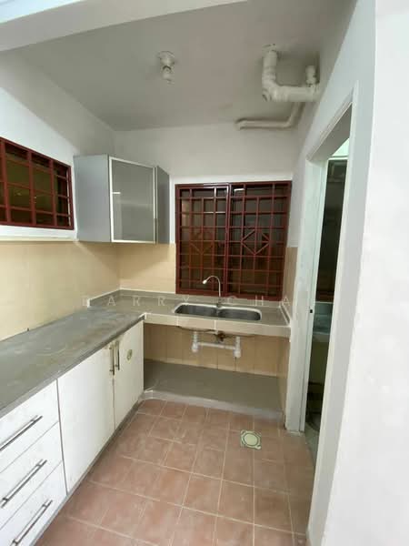 Condominium for Rent at Palm Spring @ Damansara - BARRY CHAN - Kitchen - PropertyGuru.com.my