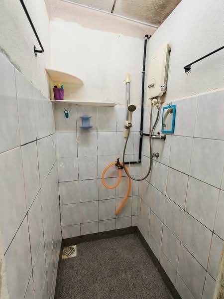 Rumah Teres 2 Tingkat untuk Dijual di Bayan Baru (Penang) - Amos Lim - Bathroom - PropertyGuru.com.my