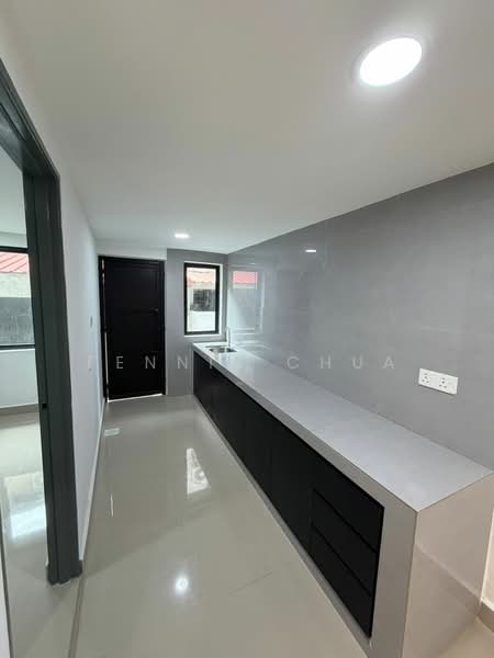 Terraced House for Sale in Taman Johor Jaya (Johor Bahru) - Fennie Chua - Kitchen - PropertyGuru.com.my