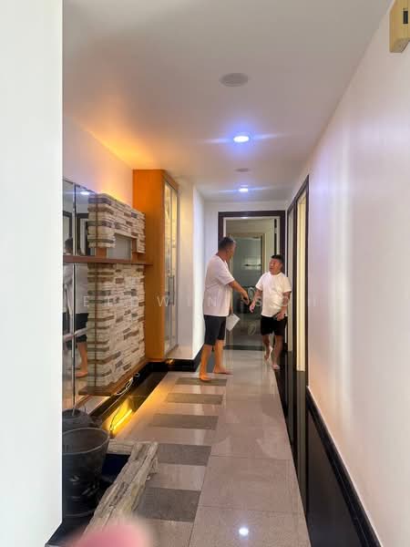 Condominium for Rent at The Straits View Condominium - Eldwin Soh - Corridor - PropertyGuru.com.my