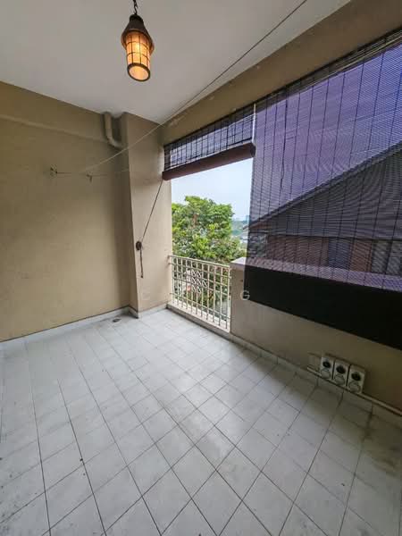 Condominium for Sale at Damansara Villa - CH Ng - Balcony - PropertyGuru.com.my