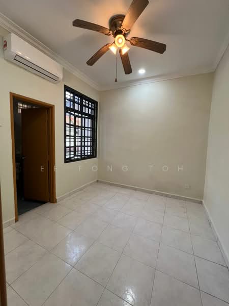 Rumah Teres 2 Tingkat untuk Dijual di Taman Tampoi Indah (Tampoi) - Ee Fong Toh - Interior - PropertyGuru.com.my