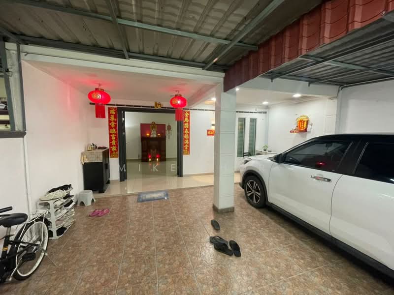 2-storey Terraced House for Sale in Taman Teluk Gedung Indah (Klang) - Mike Khor - Entrance - PropertyGuru.com.my