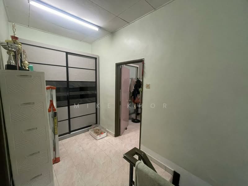 2-storey Terraced House for Sale in Taman Teluk Gedung Indah (Klang) - Mike Khor - Interior - PropertyGuru.com.my