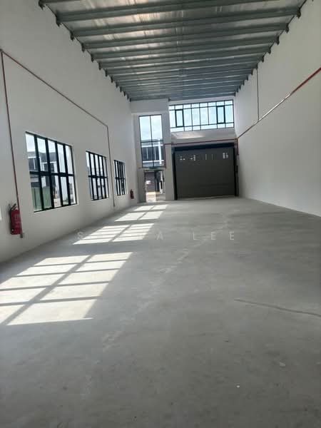 Terrace Factory for Sale in Taman Lagenda Putra (Kulai) - Sausa Lee - Interior - PropertyGuru.com.my