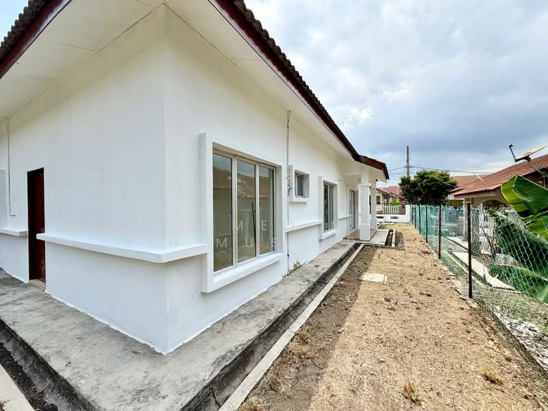 Semi-Detached House for Sale in Bandar Baru Salak Tinggi (Sepang) - Muhammed Nazri bin Mustapha - Exterior - PropertyGuru.com.my