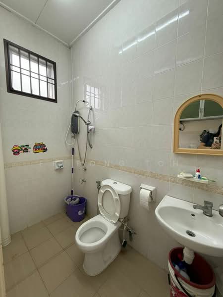 1-storey Terraced House for Sale in Taman Seri Austin (Tebrau) - Ee Fong Toh - Bathroom - PropertyGuru.com.my