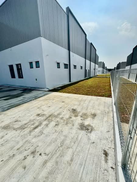 Kilang untuk Disewa di Eco Business Park 1 (Johor Bahru) - Danny Yap - Exterior - PropertyGuru.com.my