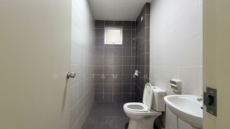 Service Residence for Sale at BSP 21 - William Khoo - Bathroom - PropertyGuru.com.my