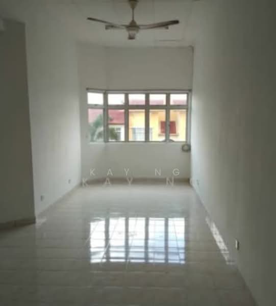 Pangsapuri untuk Dijual di Vista Seri Alam - Kay Ng - Living Room - PropertyGuru.com.my