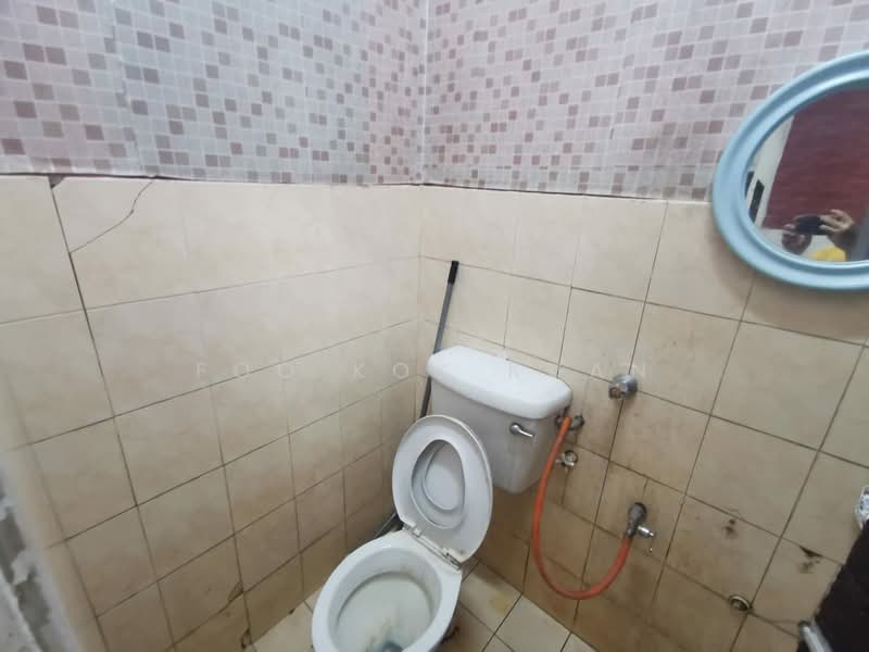 2-storey Terraced House for Sale in Bandar Tasik Puteri (Rawang) - Foo Kok Kuan - Bathroom - PropertyGuru.com.my