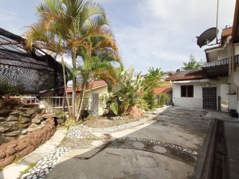 Rumah Berkembar untuk Dijual di Seremban (Negeri Sembilan) - Ester Poh. - Exterior - PropertyGuru.com.my