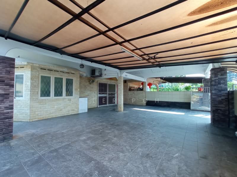Rumah Berkembar untuk Dijual di Seremban (Negeri Sembilan) - Ester Poh. - Exterior - PropertyGuru.com.my