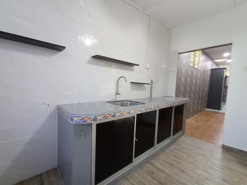 Rumah Berkembar untuk Dijual di Seremban (Negeri Sembilan) - Ester Poh. - Kitchen - PropertyGuru.com.my