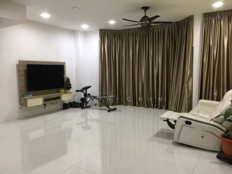 2-storey Terraced House for Sale in Taman Putra Prima (Puchong) - Wendy Chin - Living Room - PropertyGuru.com.my