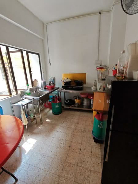 Kedai / Pejabat untuk Dijual di Taman Maluri (Cheras) - Leedeon Tan - Kitchen - PropertyGuru.com.my