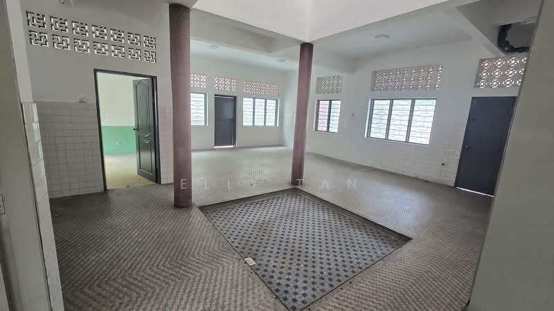Shop for Rent in Jalan Klang Lama (Old Klang Road) (Kuala Lumpur) - Elly Tan - Interior - PropertyGuru.com.my