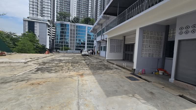 Shop for Rent in Jalan Klang Lama (Old Klang Road) (Kuala Lumpur) - Elly Tan - Exterior - PropertyGuru.com.my