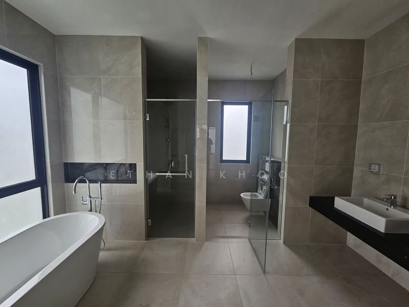 Rumah Berkembar untuk Dijual di Kota Damansara (Selangor) - Ethan Khoo - PropertyGuru.com.my