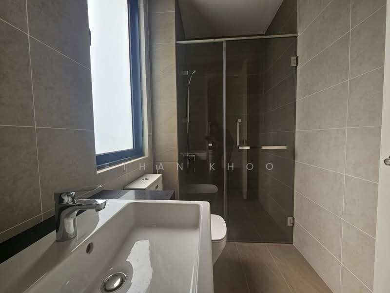 Rumah Berkembar untuk Dijual di Kota Damansara (Selangor) - Ethan Khoo - PropertyGuru.com.my