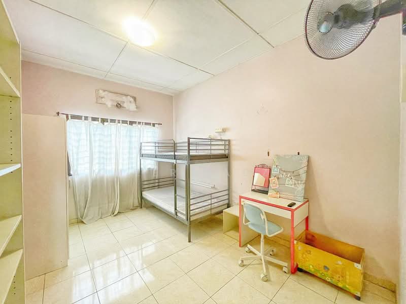 2-storey Terraced House for Sale in Bandar Nusaputra (Puchong) - Ammeer Nadzrai - Bedroom - PropertyGuru.com.my