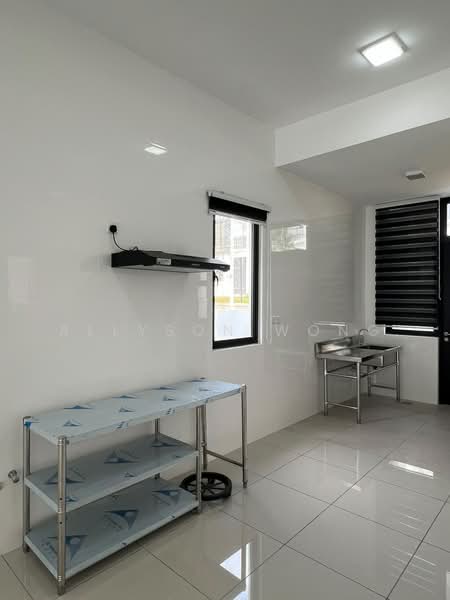2-storey Terraced House for Rent in 16 Sierra (Puchong) - Allyson Wong - Kitchen - PropertyGuru.com.my