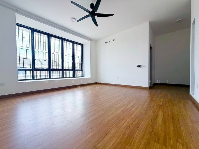 2-storey Terraced House for Sale in Elmina (Shah Alam) - Mohd Aizat Saiful Bahri - Living Room - PropertyGuru.com.my