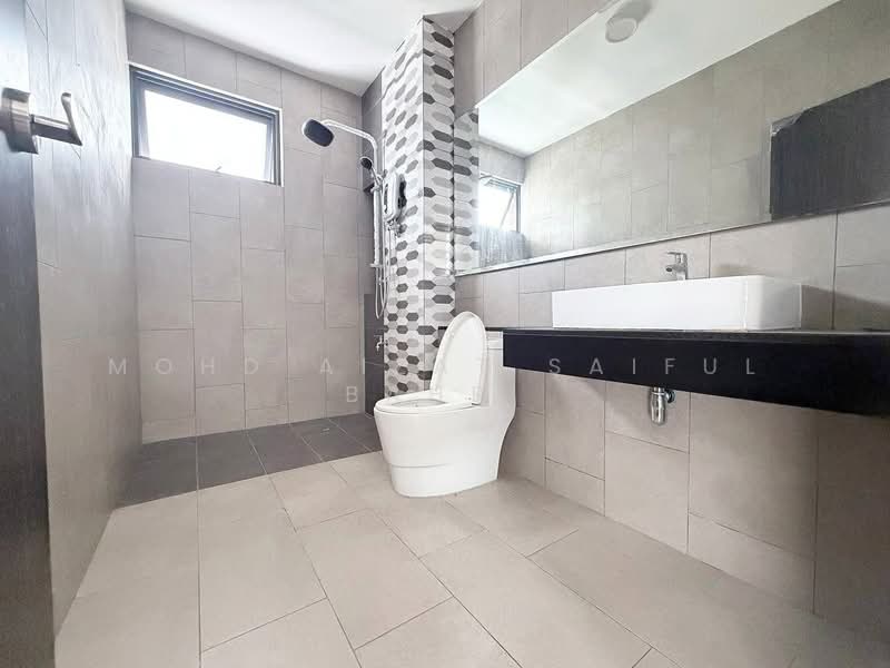 2-storey Terraced House for Sale in Elmina (Shah Alam) - Mohd Aizat Saiful Bahri - Bathroom - PropertyGuru.com.my