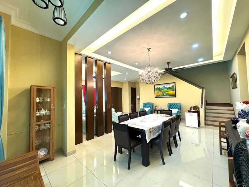 Terraced House for Sale in Alam Impian (Shah Alam) - Najihah Mokhtar - Dining Room - PropertyGuru.com.my
