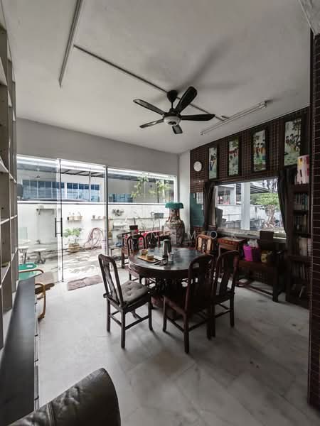 Rumah Berkembar untuk Dijual di Johor Bahru (Johor) - Helen Mok - Dining Room - PropertyGuru.com.my