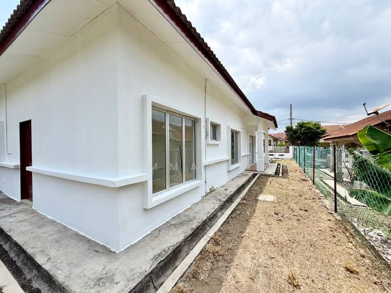 Semi-Detached House for Sale in Sepang (Selangor) - Mohammad Omar - PropertyGuru.com.my