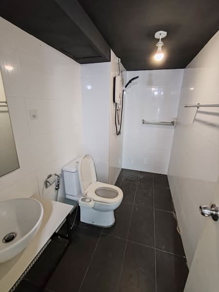 Service Residence for Rent at SOHO @ Empire City - Tom Lee - Bathroom - PropertyGuru.com.my